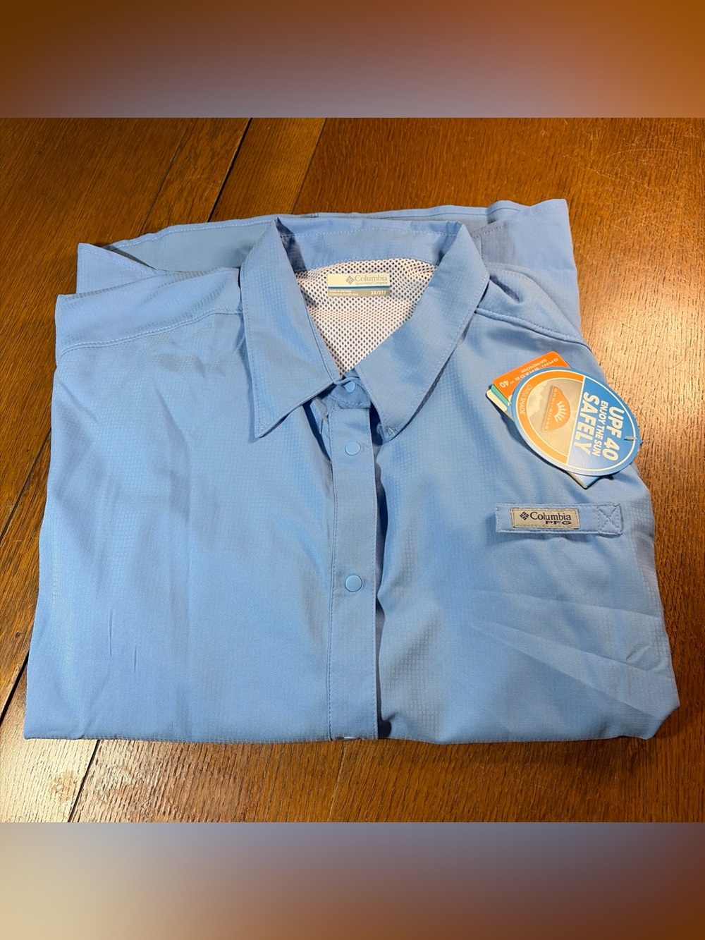 Columbia Light Blue Women's Button-Down Outdoor Shirt